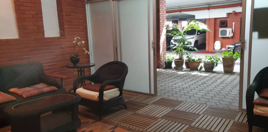 Villa à Watthana, Bangkok, Thaïlande 3 chambres № 148425