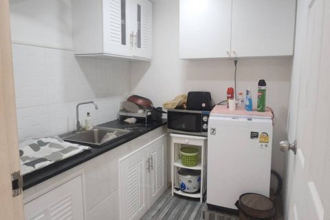 Студия в кондо в Банг Раке, Бангкок, Таиланд № 148426 - фото 10