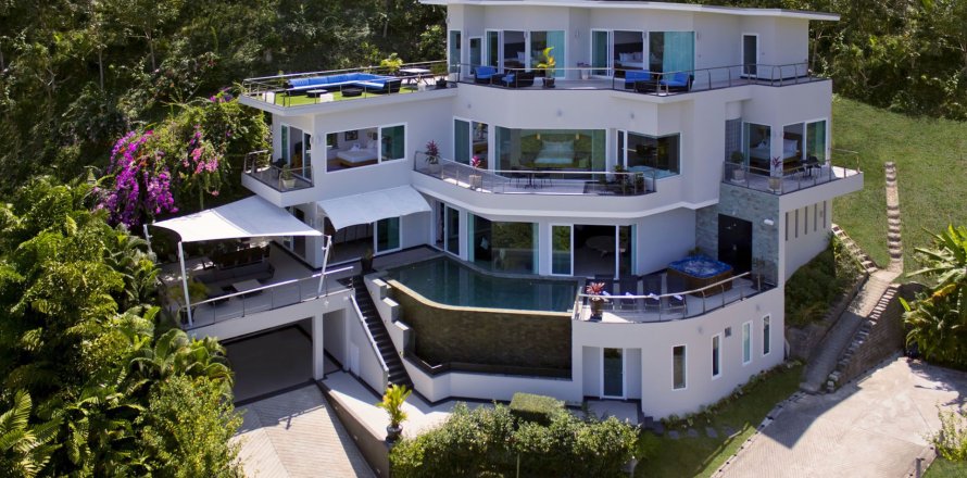 Villa in Phuket, Thailand 7 bedrooms № 148424