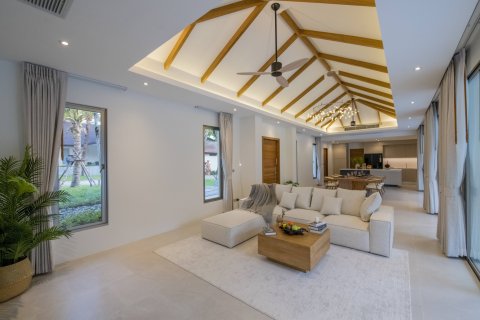 Villa in Phuket, Thailand 4 bedrooms № 160818 - photo 2