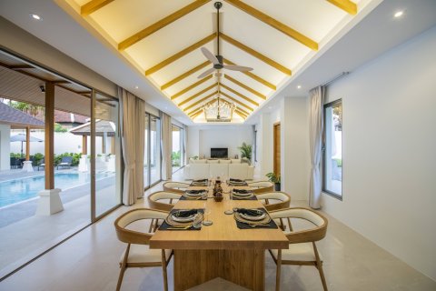 Villa in Phuket, Thailand 4 bedrooms № 160818 - photo 10