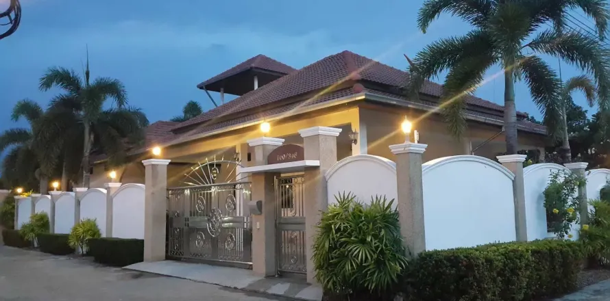 Villa in Hua Hin, Thailand 4 bedrooms № 153678