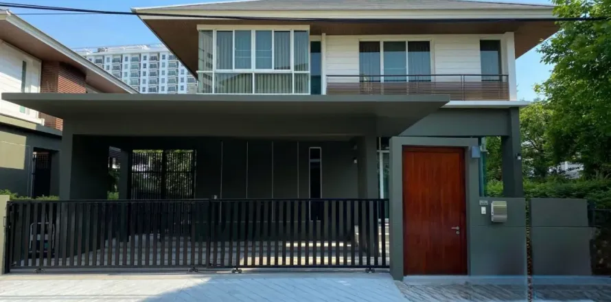 House in Bang Na, Bangkok, Thailand 3 bedrooms № 153677