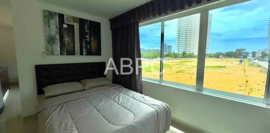 Studio dans le Condo sur Jomtien Beach, Pattaya, Thaïlande № 210526