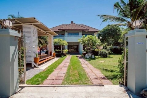 Дом в Хуа Хине, Таиланд с 6 спальнями  № 151745 - фото 1