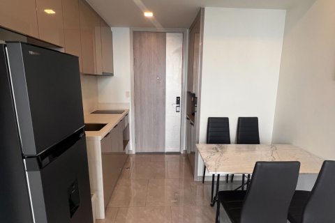 Condo à Huai Khwang, Bangkok, Thaïlande, 2 chambres  № 173285 - photo 2