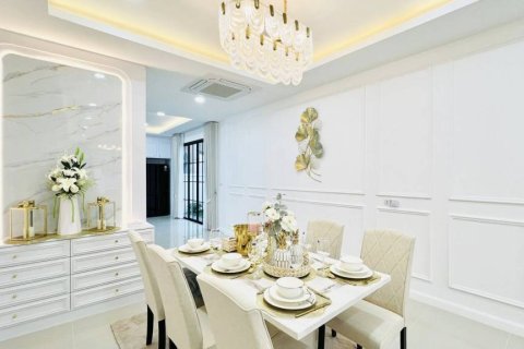 Villa à Pattaya, Thaïlande 3 chambres № 172892 - photo 6