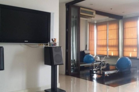 Condo in Bang Kho Laem, Bangkok, Thailand, 2 bedrooms  № 172895 - photo 2