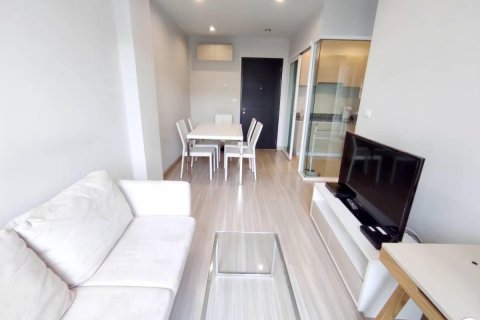 Кондоминиум с 2 спальнями в Кханнаяу, Бангкок, Таиланд № 173187