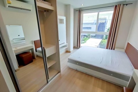 Кондоминиум с 2 спальнями в Кханнаяу, Бангкок, Таиланд № 173187 - фото 5