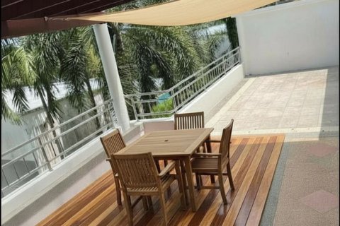 Condo in Phuket, Thailand, 2 bedrooms  № 173186 - photo 7