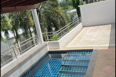 Condo in Phuket, Thailand, 2 bedrooms  № 173186 - photo 8