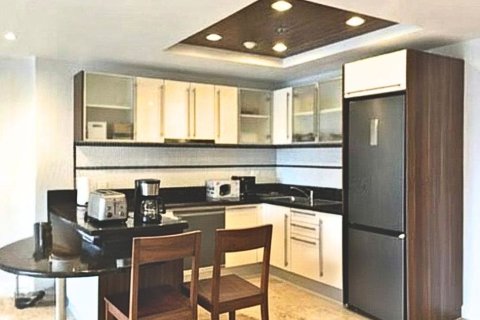 Condo in Phuket, Thailand, 2 bedrooms  № 173186 - photo 3