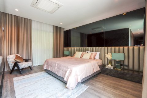 Maison à Pattaya, Thaïlande 6 chambres № 146471 - photo 13