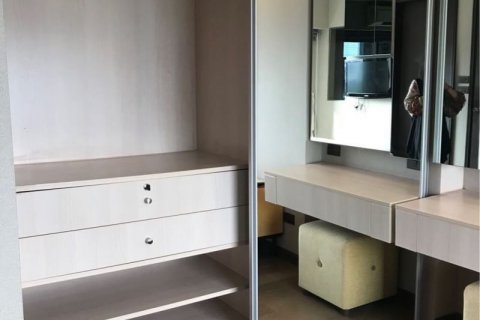 Студия в кондо в Ваттхане, Бангкок, Таиланд № 137439 - фото 4