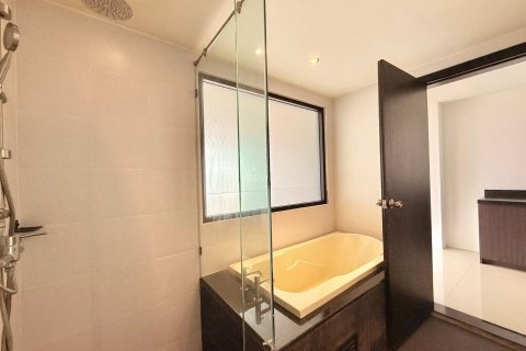 Condo à Kathu, Thaïlande, 2 chambres  № 137437 - photo 12