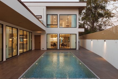 Villa à Chiang Mai, Thaïlande 4 chambres № 137436 - photo 1