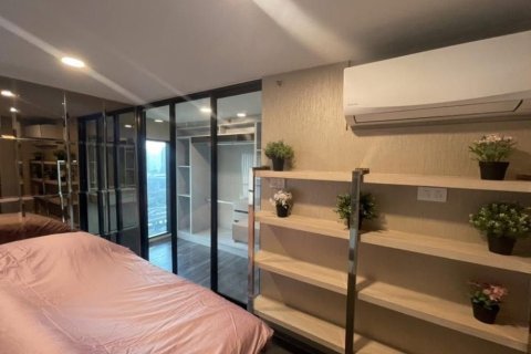 Condo à Din Daeng, Bangkok, Thaïlande, 2 chambres  № 151261 - photo 17