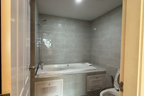 Кондоминиум с 3 спальнями в Самутпракане, Таиланд № 151260 - фото 22