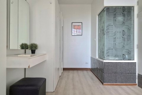 Condo à Ratchathewi, Bangkok, Thaïlande, 2 chambres  № 173311 - photo 7