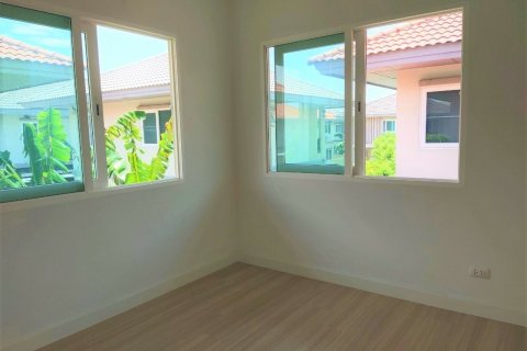House in Bang Bua Thong, Thailand 3 bedrooms № 164556 - photo 5