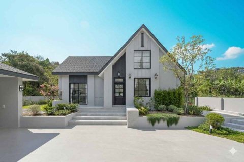 Maison à Mae Rim, Thaïlande 3 chambres № 164561