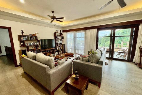 House in Ko Samui, Thailand 4 bedrooms № 164559 - photo 21