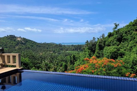 House in Ko Samui, Thailand 4 bedrooms № 164559 - photo 13