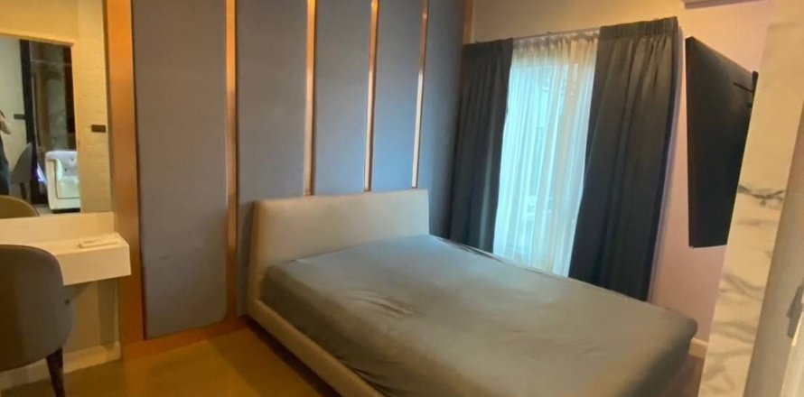 Studio in the Condo in Khlong Toei, Bangkok, Thailand № 164558