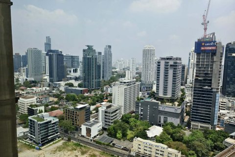 Studio in the Condo in Khlong Toei, Bangkok, Thailand № 164558 - photo 2