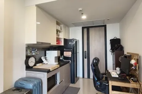 Студия в кондо в Клонг Тоэй, Бангкок, Таиланд № 157961 - фото 2