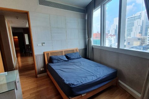 Квартира в Бангкоке, Таиланд с 2 спальнями  № 143425 - фото 1