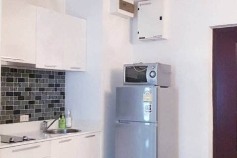 Condo in Bangkok, Thailand, 1 bedroom  № 143426 - photo 7