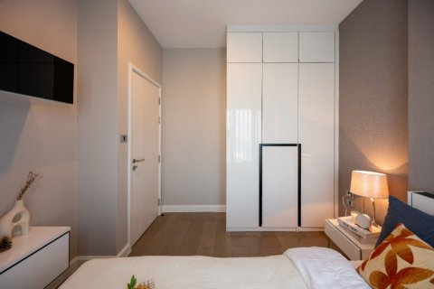 Condo in Bangkok, Thailand, 2 bedrooms  № 180520 - photo 17