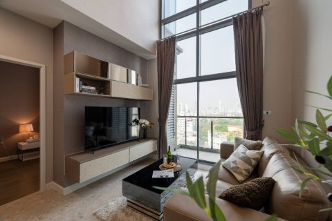 Condo in Bangkok, Thailand, 2 bedrooms  № 180520 - photo 2