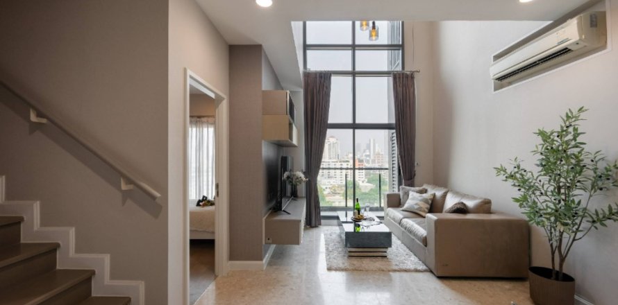 Condo in Bangkok, Thailand, 2 bedrooms  № 180520