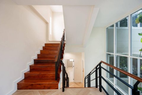 House in Bangkok, Thailand 5 bedrooms № 180525 - photo 15