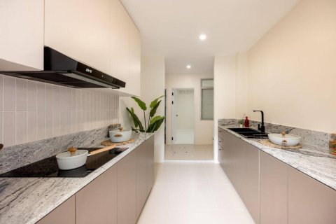 House in Bangkok, Thailand 5 bedrooms № 180525 - photo 11