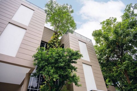 House in Bangkok, Thailand 5 bedrooms № 180525 - photo 2