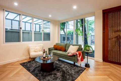 House in Bangkok, Thailand 5 bedrooms № 180525 - photo 8