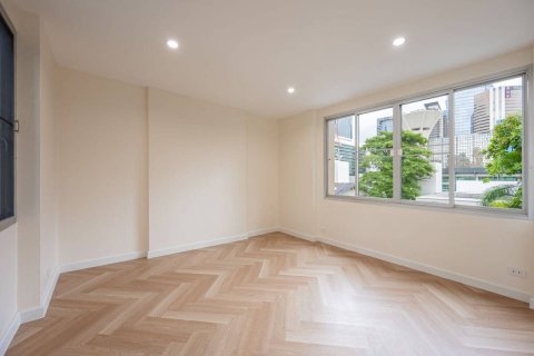 House in Bangkok, Thailand 5 bedrooms № 180525 - photo 22
