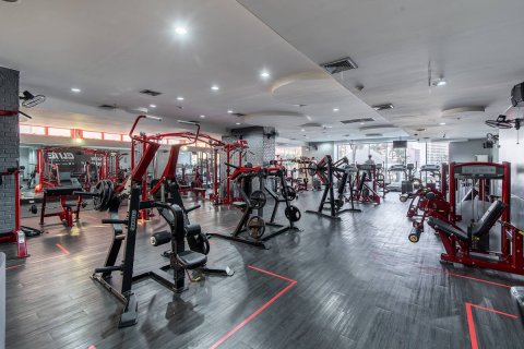 Condo in Bangkok, Thailand, 3 bedrooms  № 180523 - photo 17