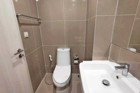 Кондоминиум с 2 спальнями в Хуай Кванге, Бангкок, Таиланд № 172161 - фото 9