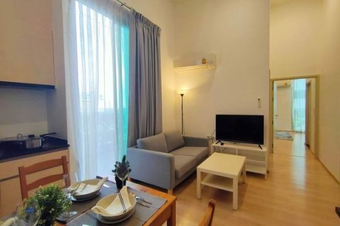 Кондоминиум с 2 спальнями в Хуай Кванге, Бангкок, Таиланд № 172161 - фото 2