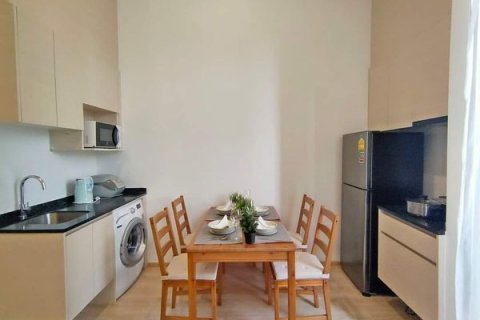 Кондоминиум с 2 спальнями в Хуай Кванге, Бангкок, Таиланд № 172161 - фото 3