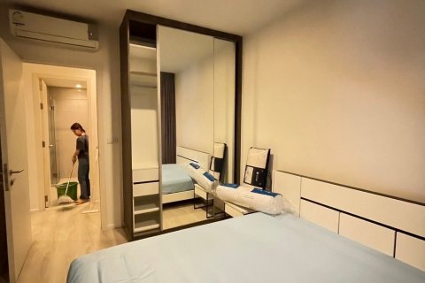 Condo in Din Daeng, Bangkok, Thailand, 2 bedrooms  № 172159 - photo 2