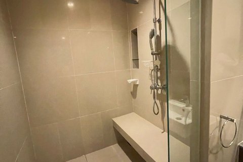 Condo in Din Daeng, Bangkok, Thailand, 2 bedrooms  № 172159 - photo 3