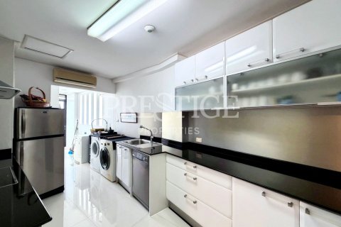 Condo in Pattaya, Thailand, 3 bedrooms № 202380 - photo 22