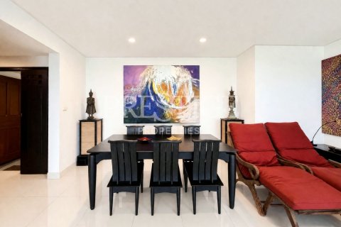 Condo in Pattaya, Thailand, 3 bedrooms № 202380 - photo 6