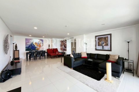 Condo in Pattaya, Thailand, 3 bedrooms № 202380 - photo 3